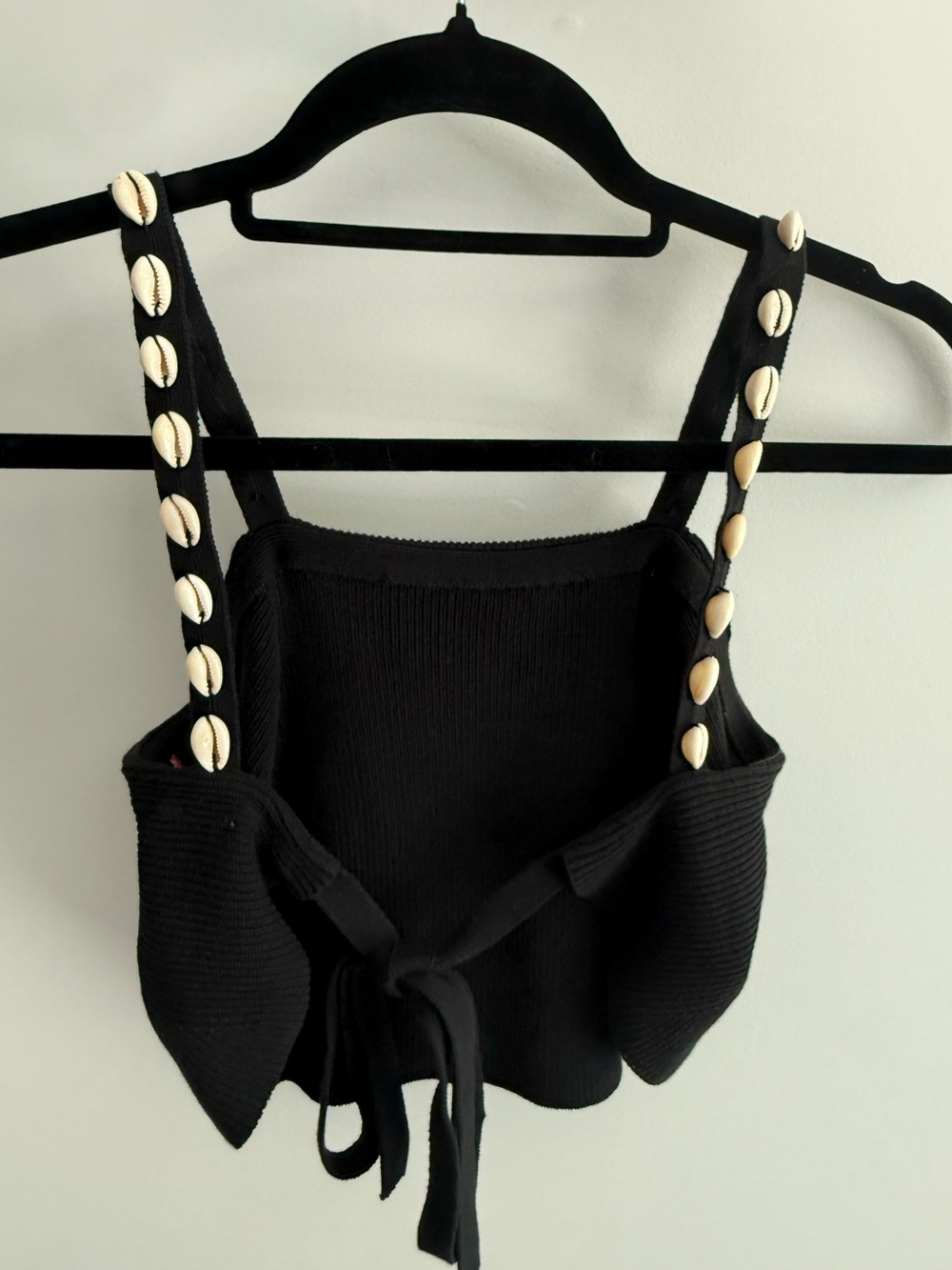 STAUD Black Ribbed Knit Crop Top with Ivory Shells - Picture 2 of 4